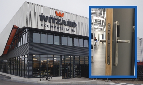 SMARTair™ brings flexible access control to a Dutch superstore