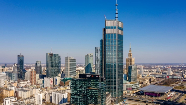 Tallest building in the European Union relies on HID Mobile Access® to support multiple tenants
