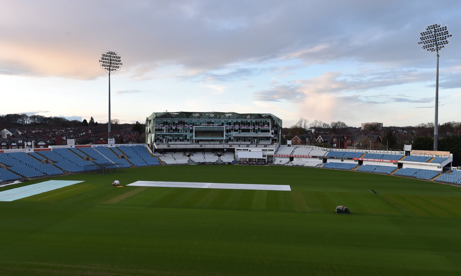 Mul-T-Lock scores at Headingley Stadium